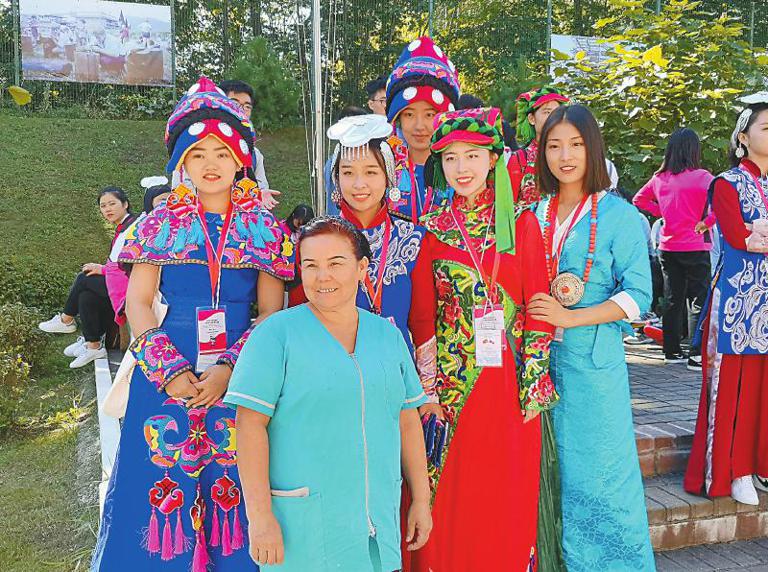 Tenth Anniversary of Reception of Children in Wenchuan Earthquake-stricken Areas by "Ocean" All-Russian Children's Center